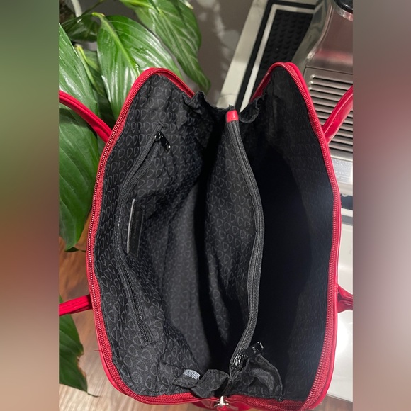 Liz Claiborne Top Handle Red Tote Bag - Picture 9 of 10